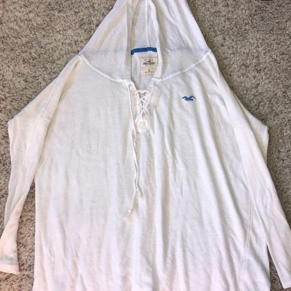 Hollister top